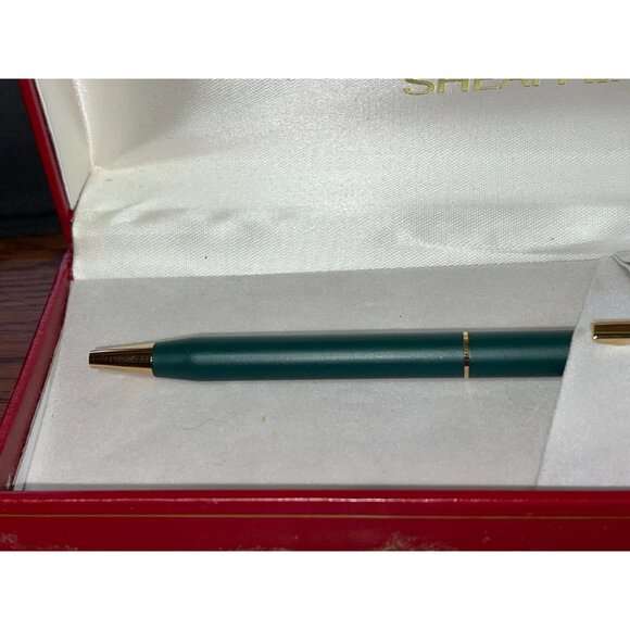 Vintage Sheaffer Green Pen in Red Box - Picture 2 of 6